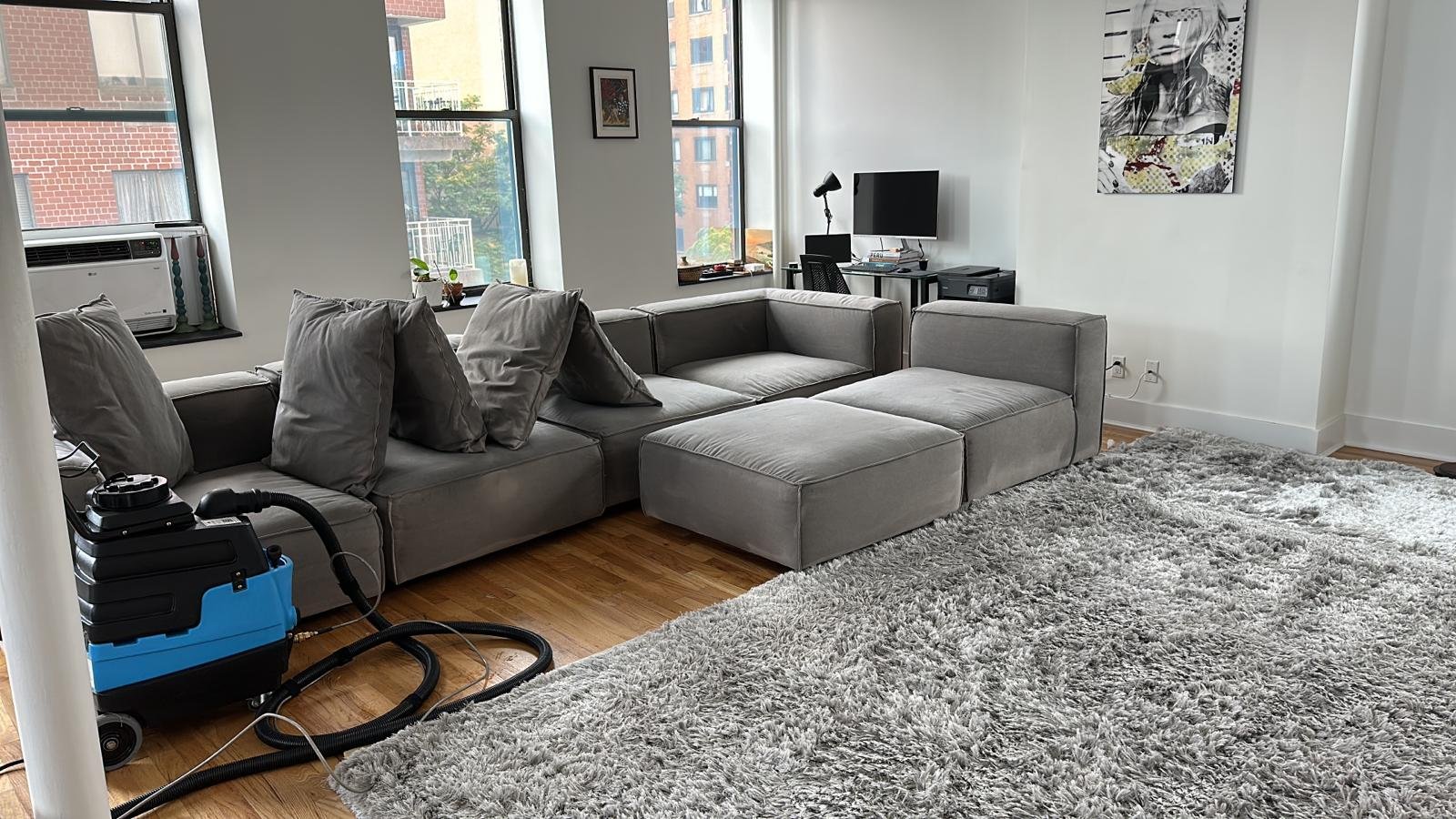 steam Clean Couch vs. Traditional Cleaning: Which is Better?