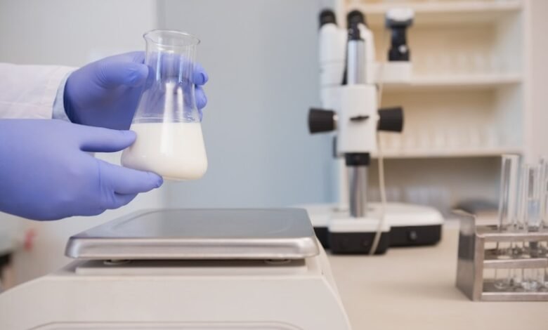 scientific weighing white liquid beaker 13339 133146 What Can Milk Protein Analysis Reveal About Dairy Quality?